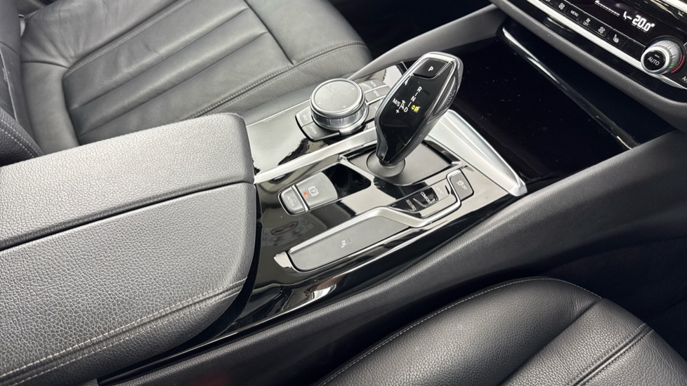 BMW 5 Series 520d SE 4dr Auto Diesel Saloon - Image 10
