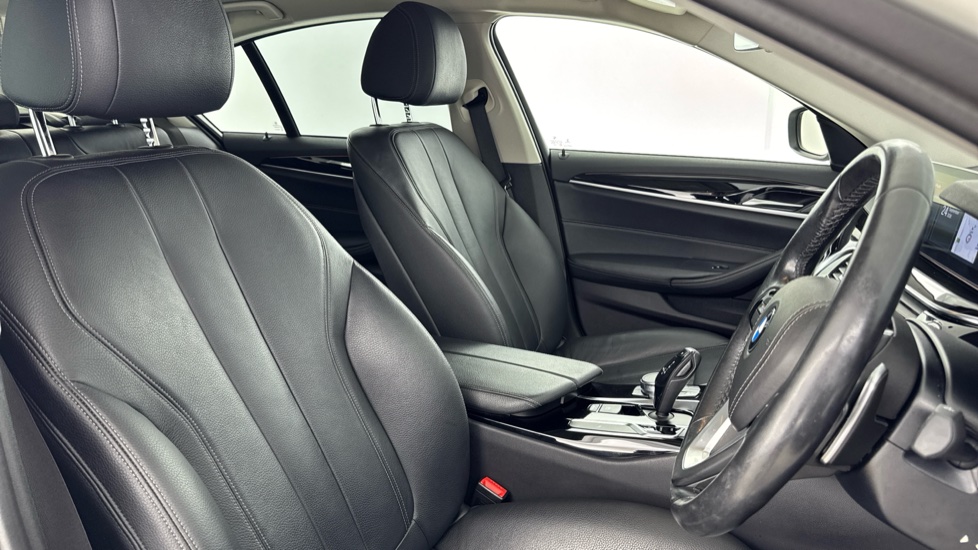 BMW 5 Series 520d SE 4dr Auto Diesel Saloon - Image 11