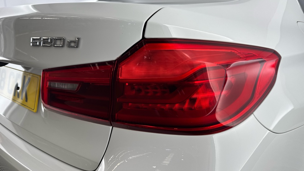 BMW 5 Series 520d SE 4dr Auto Diesel Saloon - Image 22