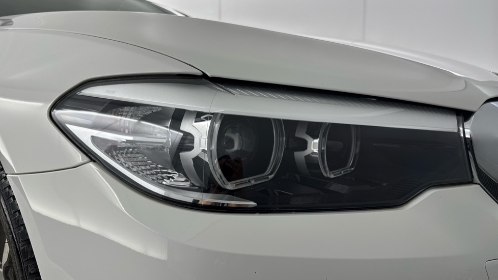 BMW 5 Series 520d SE 4dr Auto Diesel Saloon - Image 23