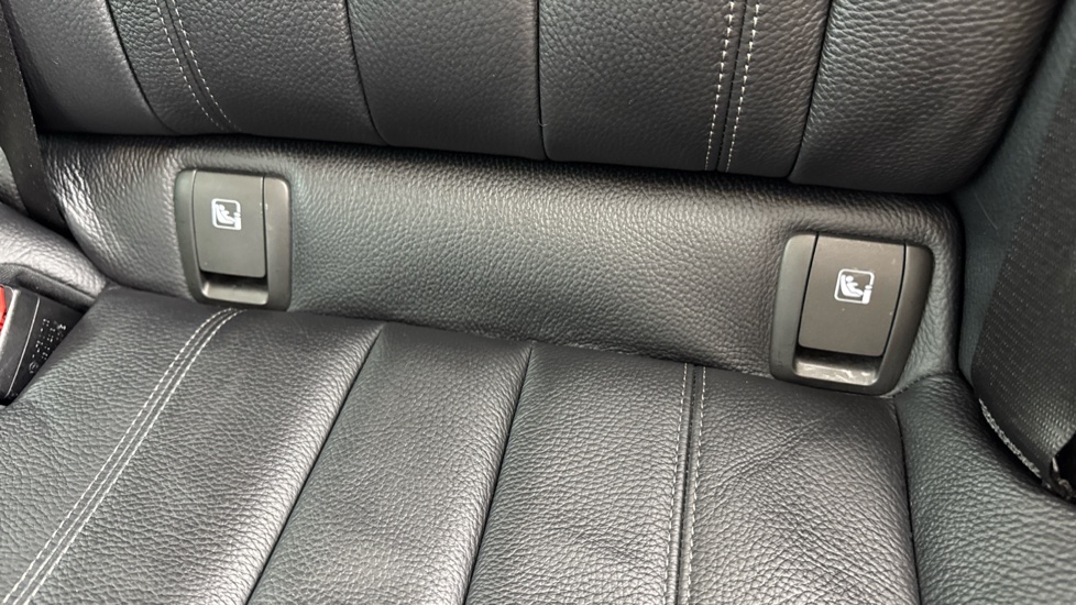 BMW 5 Series 520d SE 4dr Auto Diesel Saloon - Image 37