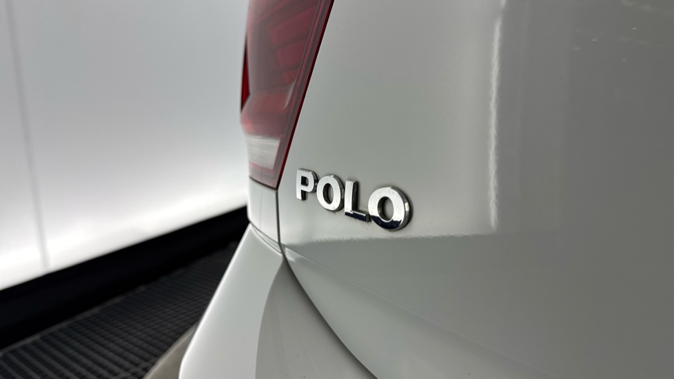 Volkswagen Polo 1.0 TSI 95 SE 5dr Petrol Hatchback - Image 24