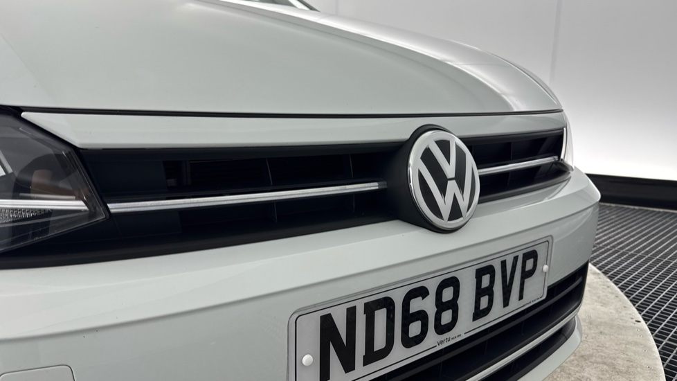 Volkswagen Polo 1.0 TSI 95 SE 5dr Petrol Hatchback - Image 29