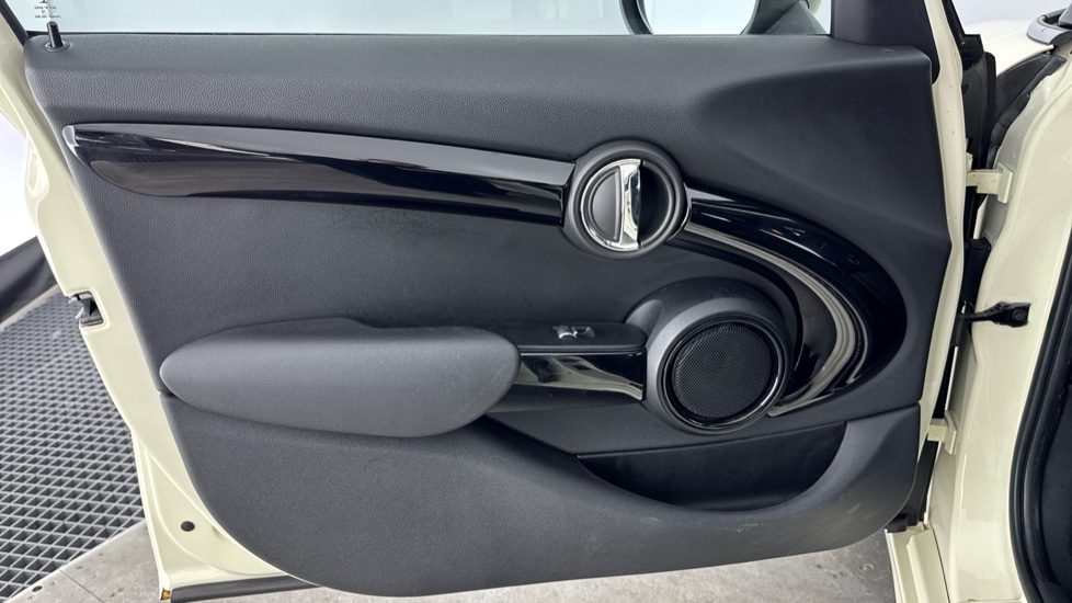 MINI Hatchback 2.0 Cooper S II 5dr Petrol Hatchback - Image 41
