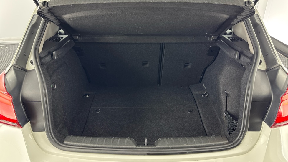 BMW 1 Series 118i [1.5] Sport 5dr [Nav] Petrol Hatchback - Image 13