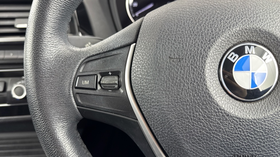BMW 1 Series 118i [1.5] Sport 5dr [Nav] Petrol Hatchback - Image 17
