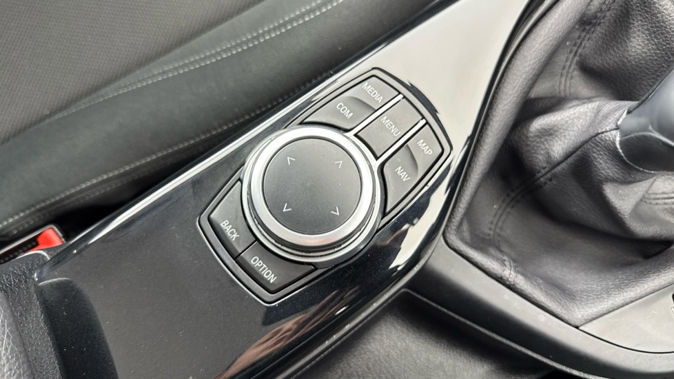 BMW 1 Series 118i [1.5] Sport 5dr [Nav] Petrol Hatchback - Image 19