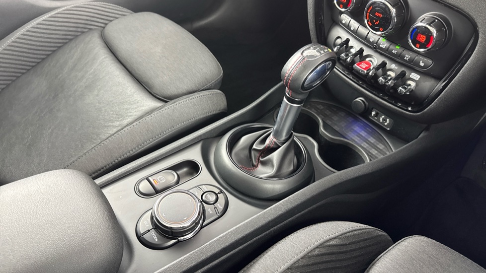 MINI Clubman 2.0 Cooper S 6dr Auto Petrol Estate - Image 10
