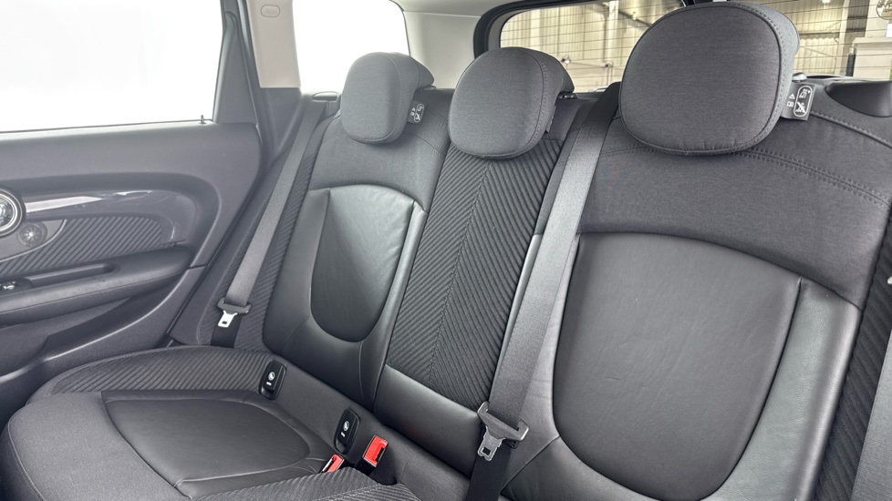 MINI Clubman 2.0 Cooper S 6dr Auto Petrol Estate - Image 12
