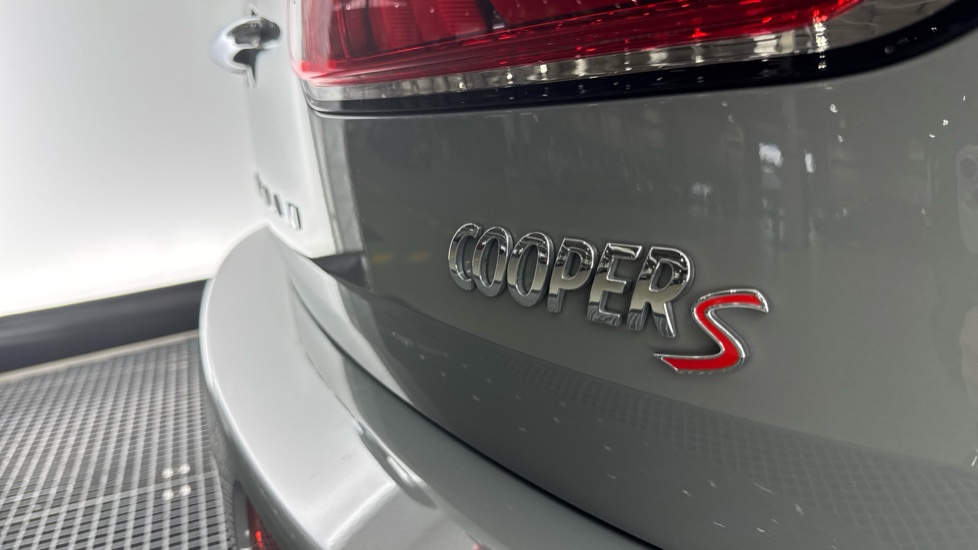 MINI Clubman 2.0 Cooper S 6dr Auto Petrol Estate - Image 24