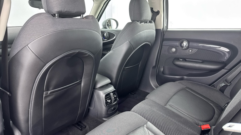 MINI Clubman 2.0 Cooper S 6dr Auto Petrol Estate - Image 36