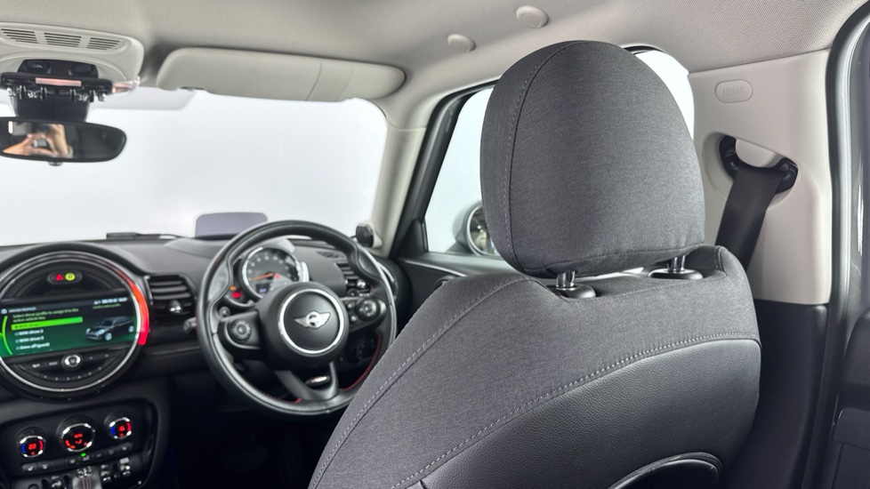 MINI Clubman 2.0 Cooper S 6dr Auto Petrol Estate - Image 41