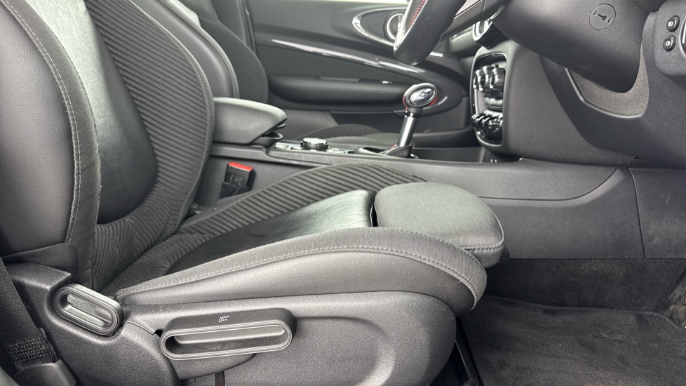 MINI Clubman 2.0 Cooper S 6dr Auto Petrol Estate - Image 42