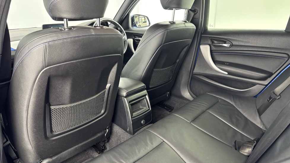 BMW 1 Series 118i [1.5] M Sport 5dr [Nav/Servotronic] Petrol Hatchback - Image 34