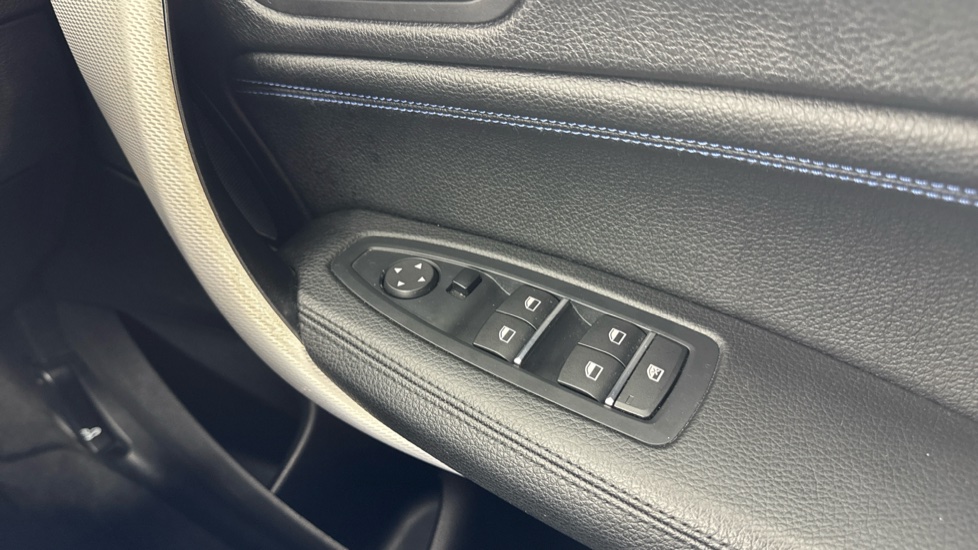 BMW 1 Series 118i [1.5] M Sport 5dr [Nav/Servotronic] Petrol Hatchback - Image 49