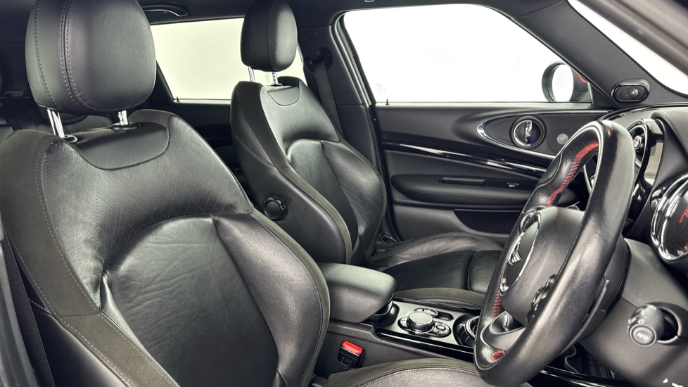 MINI Clubman 2.0 John Cooper Works ALL4 6dr Petrol Estate - Image 11