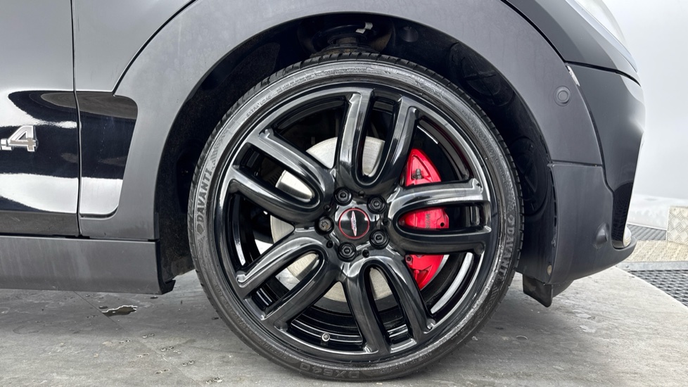MINI Clubman 2.0 John Cooper Works ALL4 6dr Petrol Estate - Image 14
