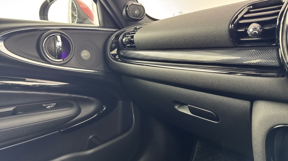 MINI Clubman 2.0 John Cooper Works ALL4 6dr Petrol Estate - Image 50
