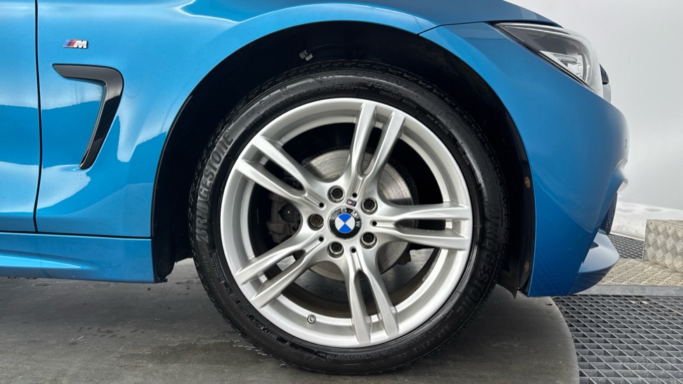 BMW 4 Series 420i xDrive M Sport 2dr Auto [Professional Media] Petrol Coupe - Image 14