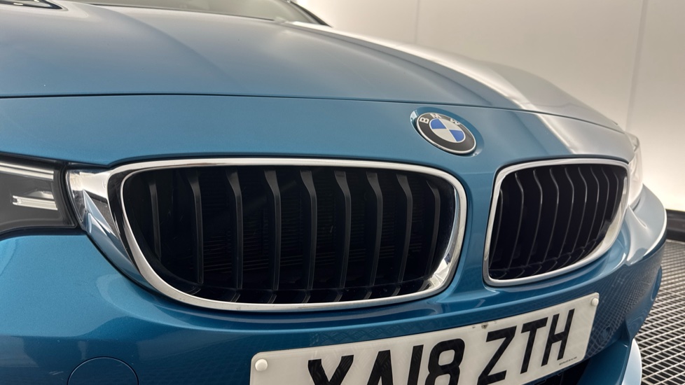 BMW 4 Series 420i xDrive M Sport 2dr Auto [Professional Media] Petrol Coupe - Image 31