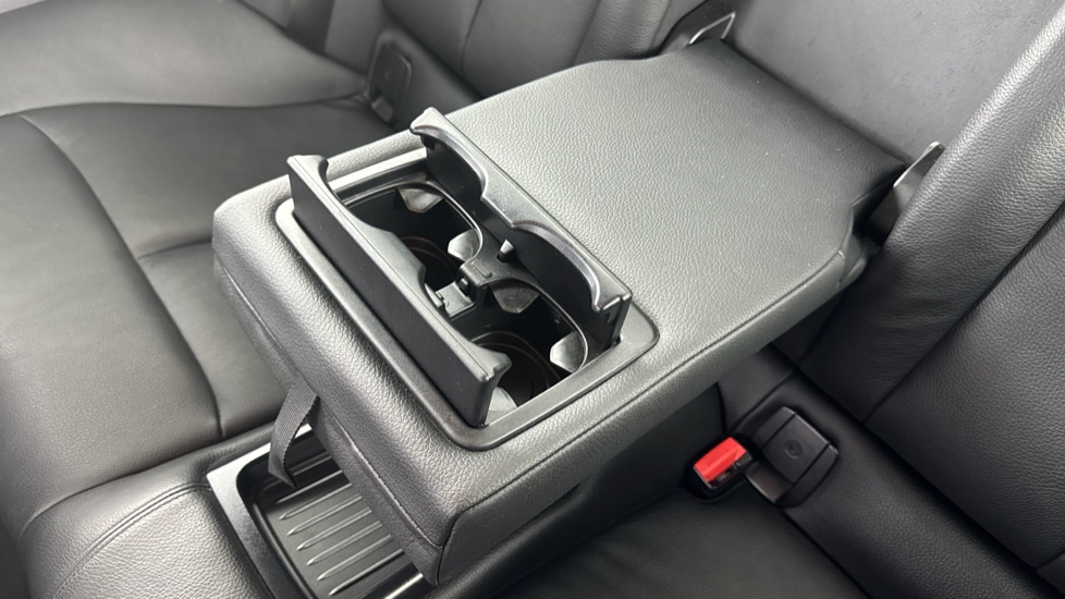 BMW 4 Series 420i xDrive M Sport 2dr Auto [Professional Media] Petrol Coupe - Image 38