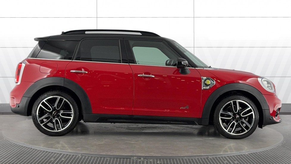 MINI Countryman 1.5 Cooper S E ALL4 PHEV 5dr Auto [Chili/Media XL] Hatchback - Image 3