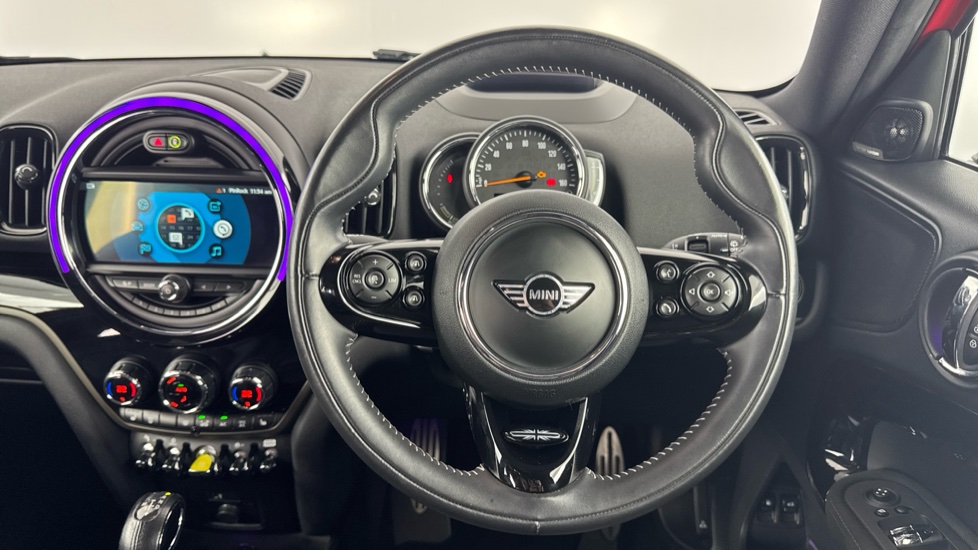 MINI Countryman 1.5 Cooper S E ALL4 PHEV 5dr Auto [Chili/Media XL] Hatchback - Image 5