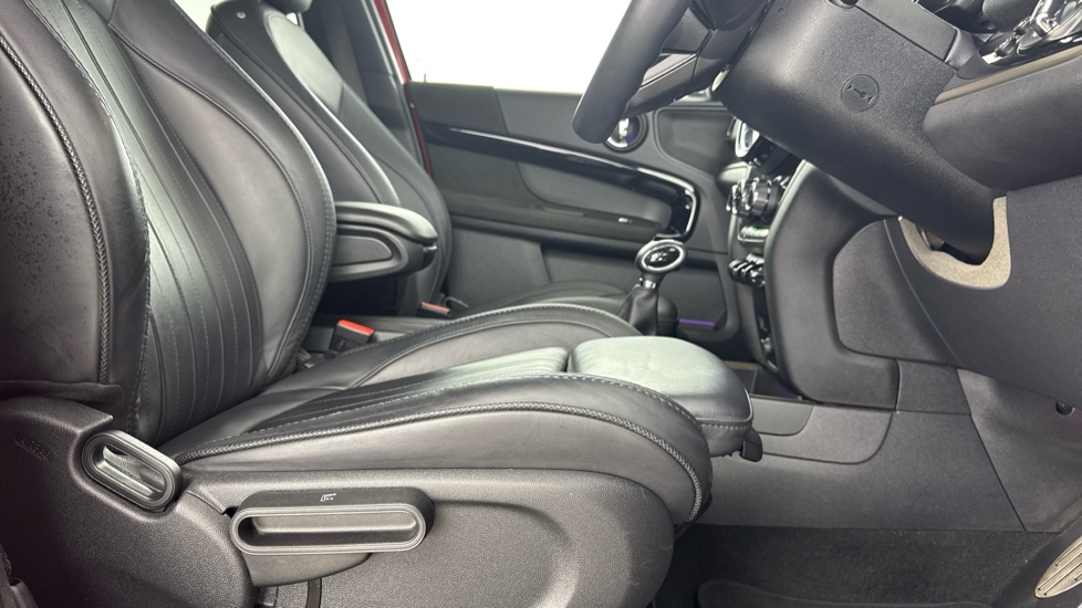 MINI Countryman 1.5 Cooper S E ALL4 PHEV 5dr Auto [Chili/Media XL] Hatchback - Image 47