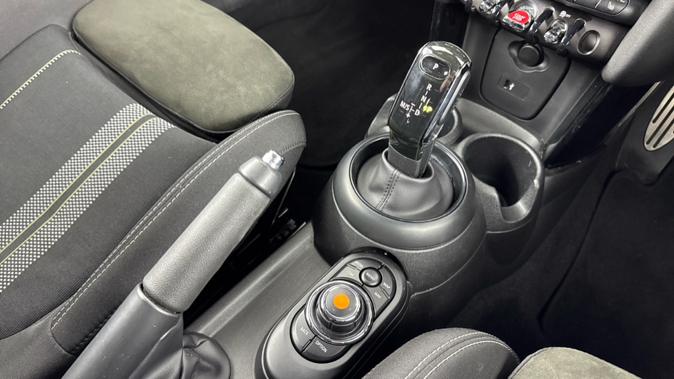 MINI Hatchback 1.5 Cooper II 3dr Auto Petrol Hatchback - Image 10
