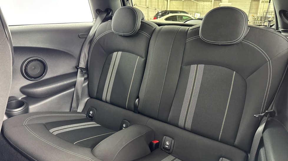 MINI Hatchback 1.5 Cooper II 3dr Auto Petrol Hatchback - Image 12