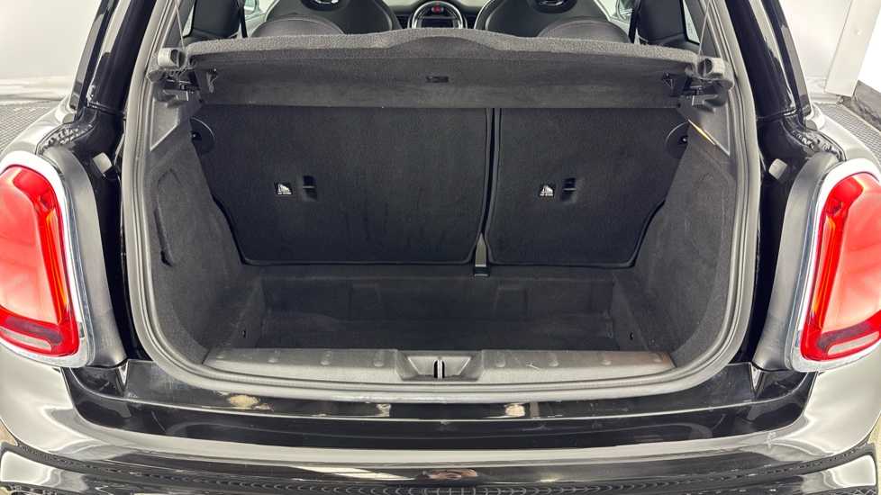 MINI Hatchback 1.5 Cooper II 3dr Auto Petrol Hatchback - Image 13