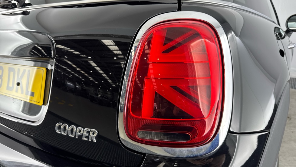 MINI Hatchback 1.5 Cooper II 3dr Auto Petrol Hatchback - Image 22