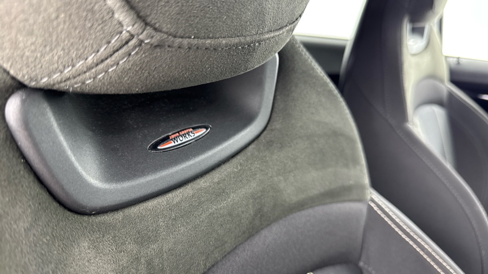MINI Hatchback 1.5 Cooper II 3dr Auto Petrol Hatchback - Image 29