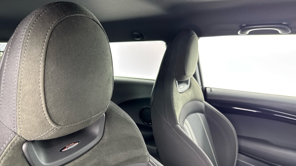 MINI Hatchback 1.5 Cooper II 3dr Auto Petrol Hatchback - Image 30