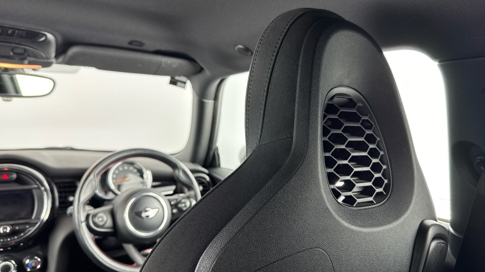 MINI Hatchback 1.5 Cooper II 3dr Auto Petrol Hatchback - Image 34