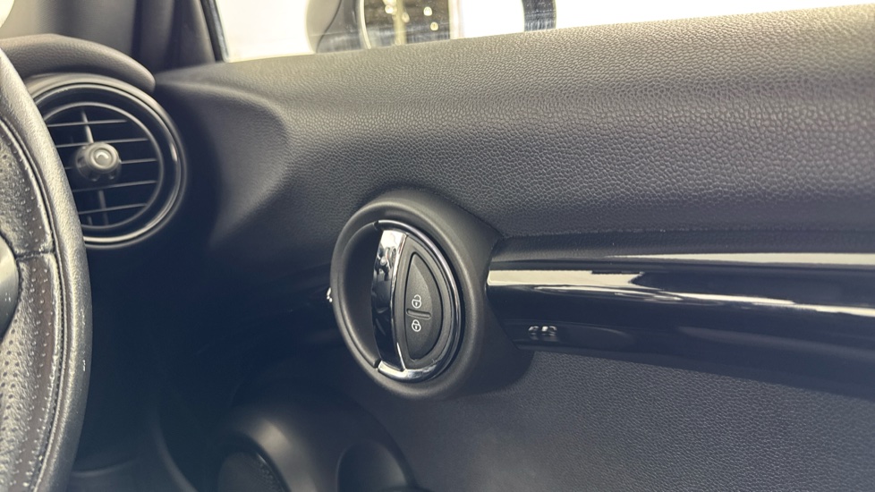 MINI Hatchback 1.5 Cooper II 3dr Auto Petrol Hatchback - Image 61