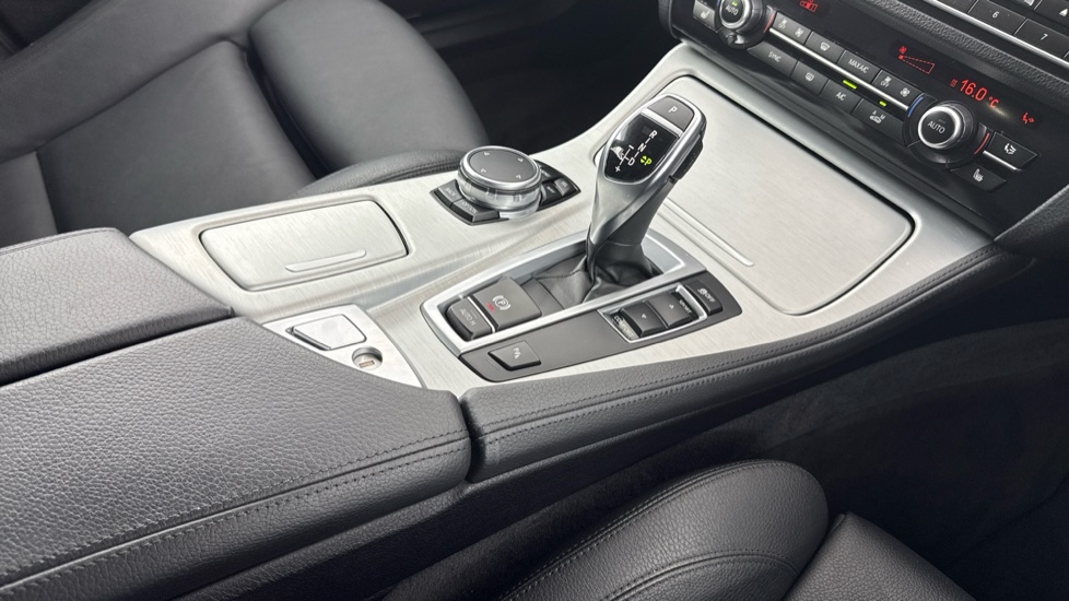 BMW 5 Series 535d M Sport 5dr Step Auto Diesel Estate - Image 10