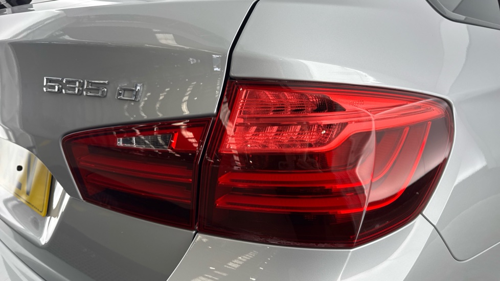 BMW 5 Series 535d M Sport 5dr Step Auto Diesel Estate - Image 22