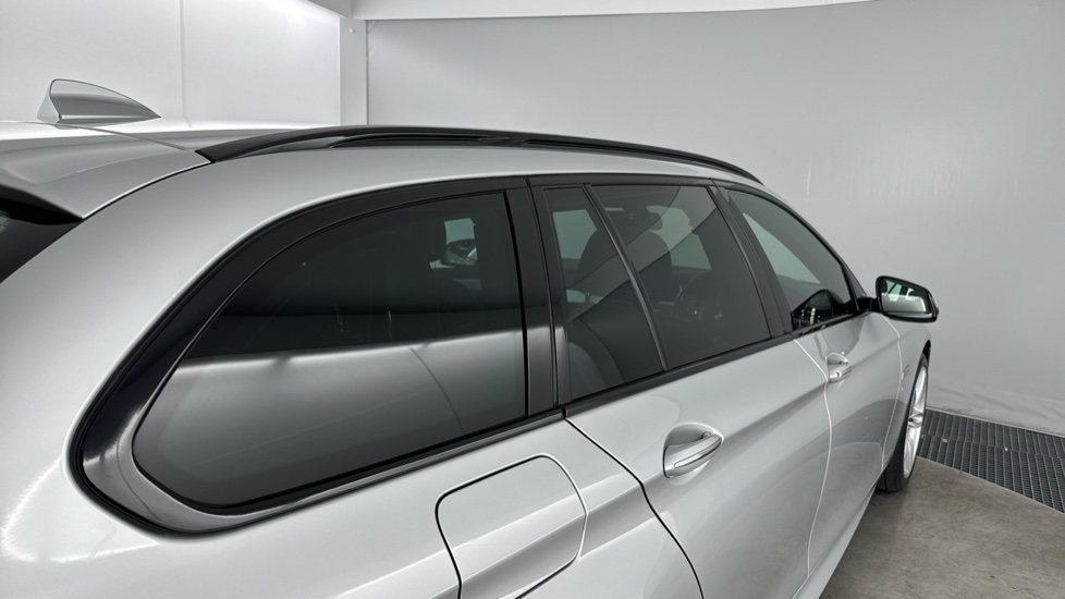 BMW 5 Series 535d M Sport 5dr Step Auto Diesel Estate - Image 28