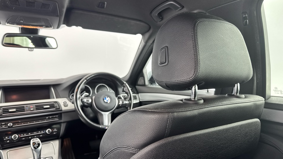BMW 5 Series 535d M Sport 5dr Step Auto Diesel Estate - Image 41