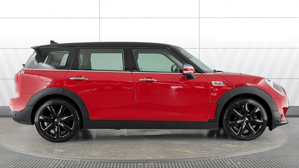 MINI Clubman 1.5 Cooper Exclusive 6dr Auto [Comfort Pack] Petrol Estate - Image 3