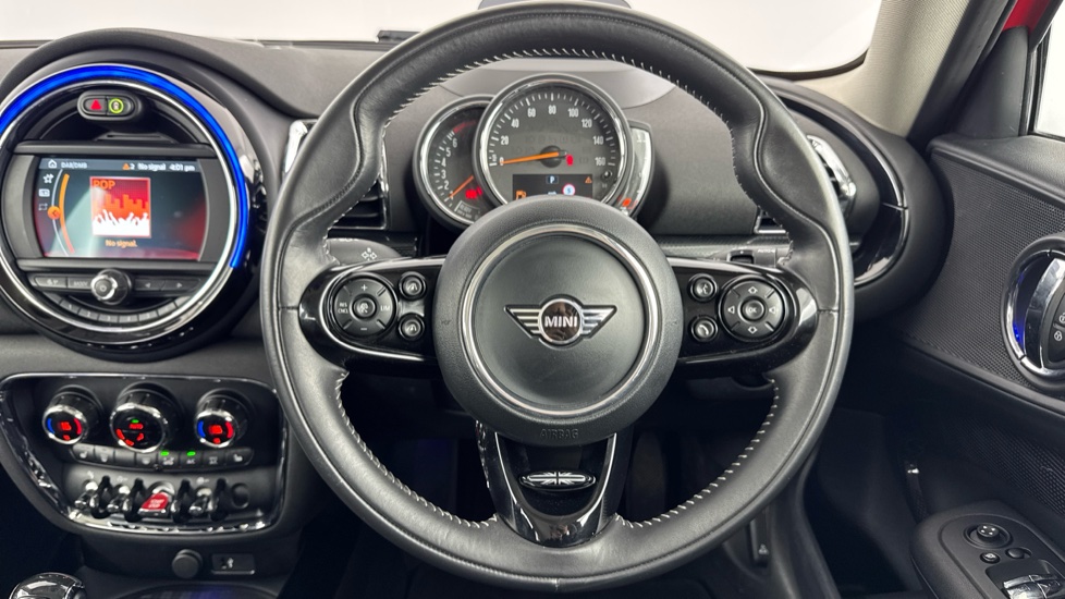 MINI Clubman 1.5 Cooper Exclusive 6dr Auto [Comfort Pack] Petrol Estate - Image 5