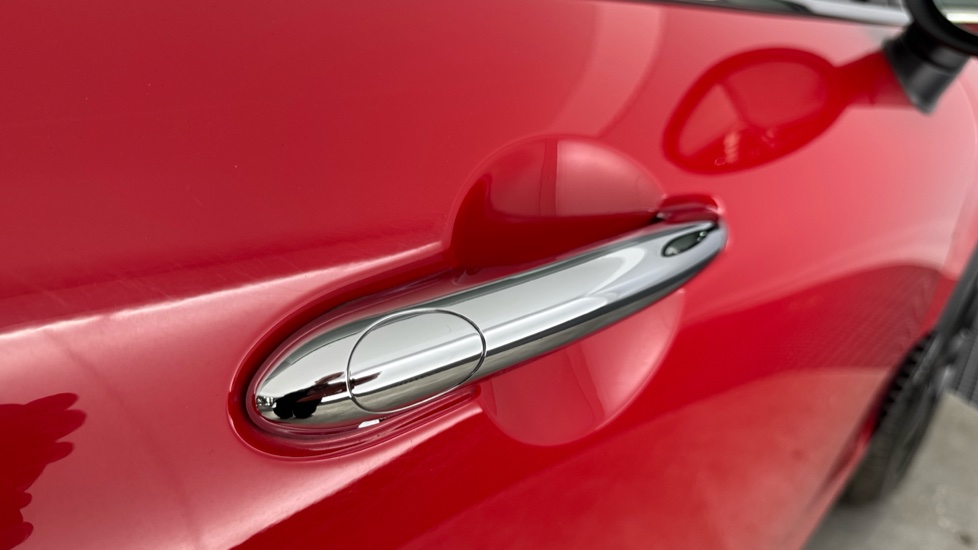 MINI Clubman 1.5 Cooper Exclusive 6dr Auto [Comfort Pack] Petrol Estate - Image 31