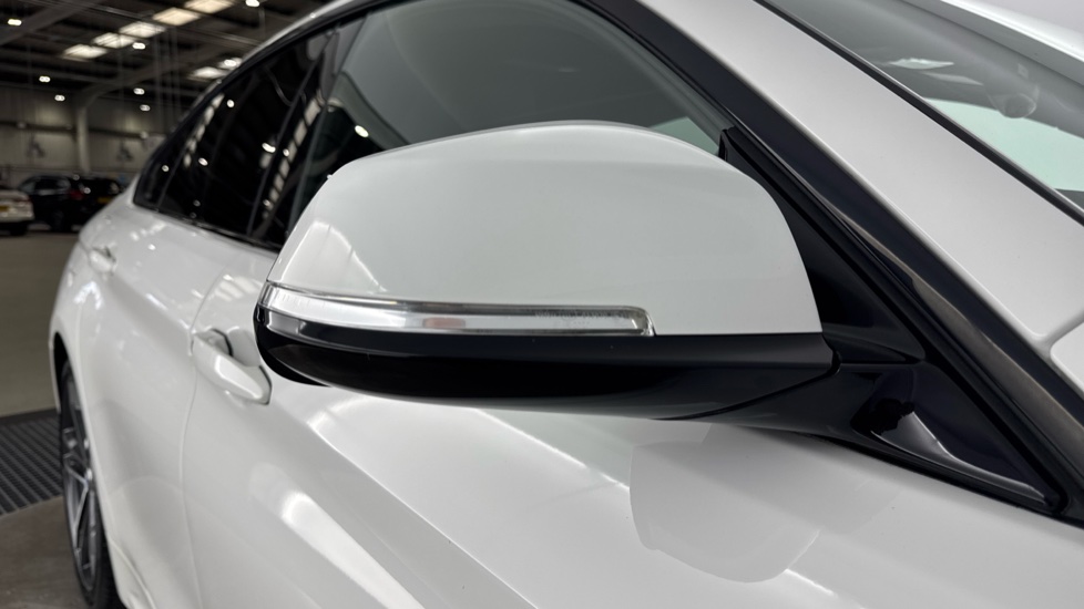 BMW 4 Series 430i M Sport 5dr Auto [Professional Media] Petrol Hatchback - Image 31