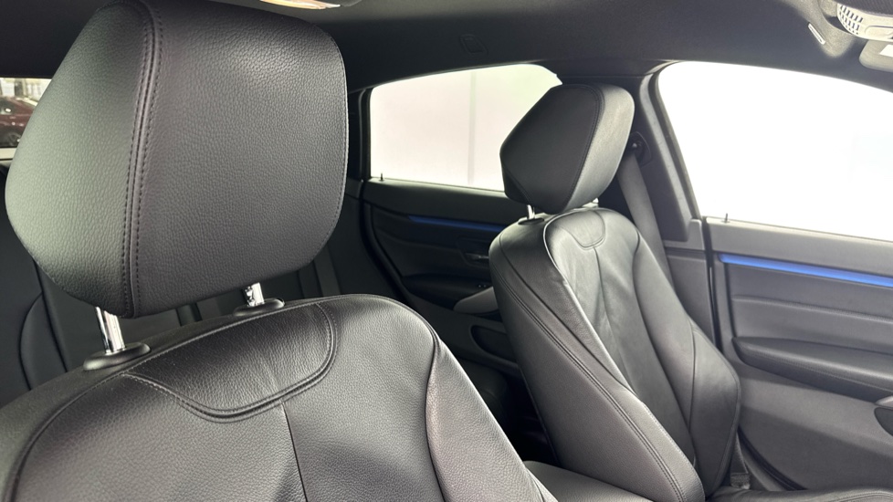 BMW 4 Series 430i M Sport 5dr Auto [Professional Media] Petrol Hatchback - Image 46