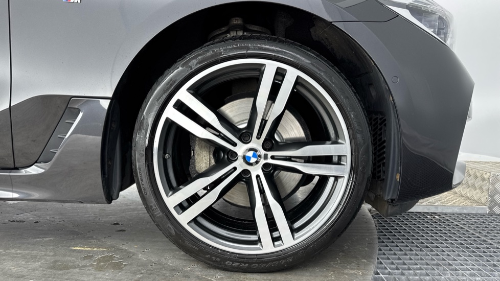 BMW 6 Series 620d xDrive M Sport 5dr Auto Diesel Hatchback - Image 14
