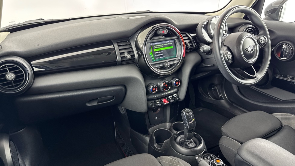 MINI Hatchback 1.5 Cooper II 5dr Petrol Hatchback - Image 7