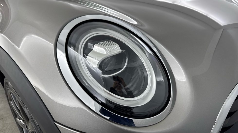 MINI Hatchback 1.5 Cooper II 5dr Petrol Hatchback - Image 23