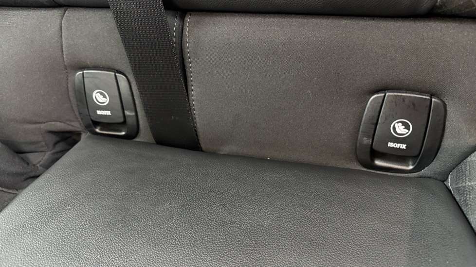 MINI Hatchback 1.5 Cooper II 5dr Petrol Hatchback - Image 36