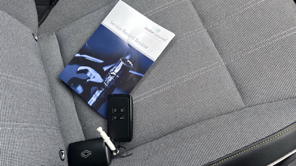 Renault Megane E-Tech EV60 160kW Iconic 60kWh Optimum Charge 5dr Auto Electric Hatchback - Image 19